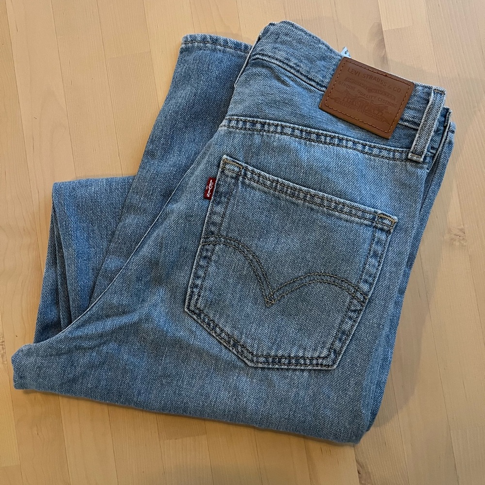 Levi’s High Loose jeans, size 26